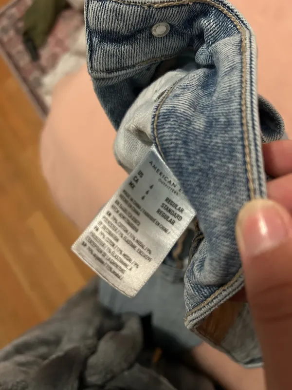 American Eagle Jeans - Image 3
