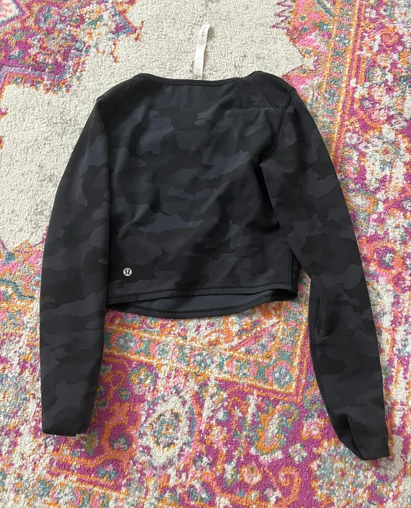 Wunder Train Cropped Long Sleeve - Image 3