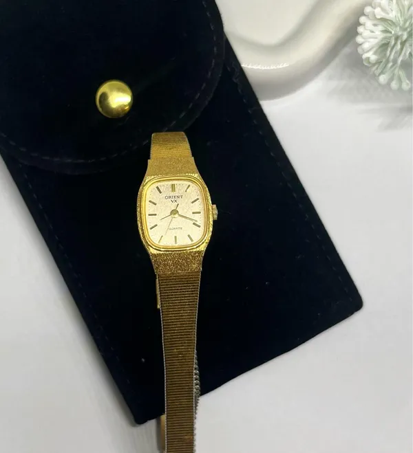 Orient Vintage dainty gold watch - Image 4