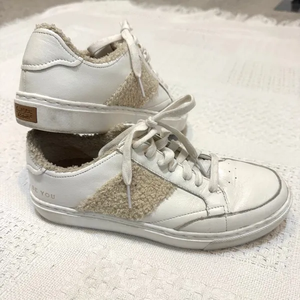 Dr. Scholl's All in Chill 8.5 leather faux shearling trim casual sneaker 3073 - Image 7
