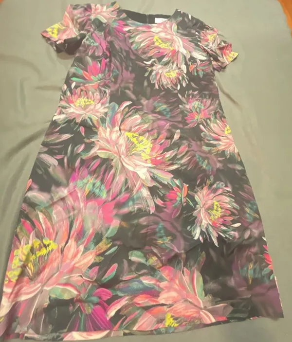 Trina Turk Black Purple Pink Floral Short Sleeve Sheath Dress Size 10 - Image 4