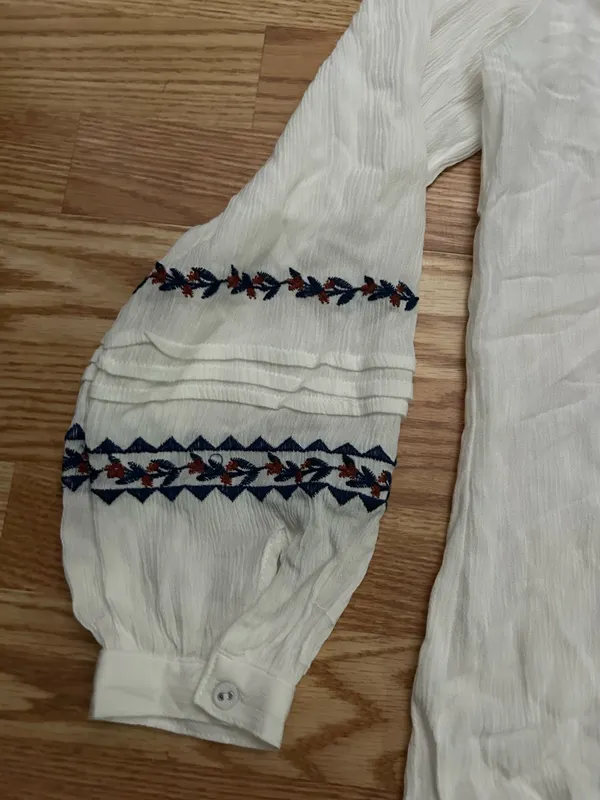 White blouse Size M - Image 3