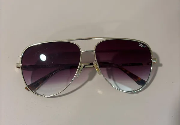 Quay High Key Sunglasses - Image 2