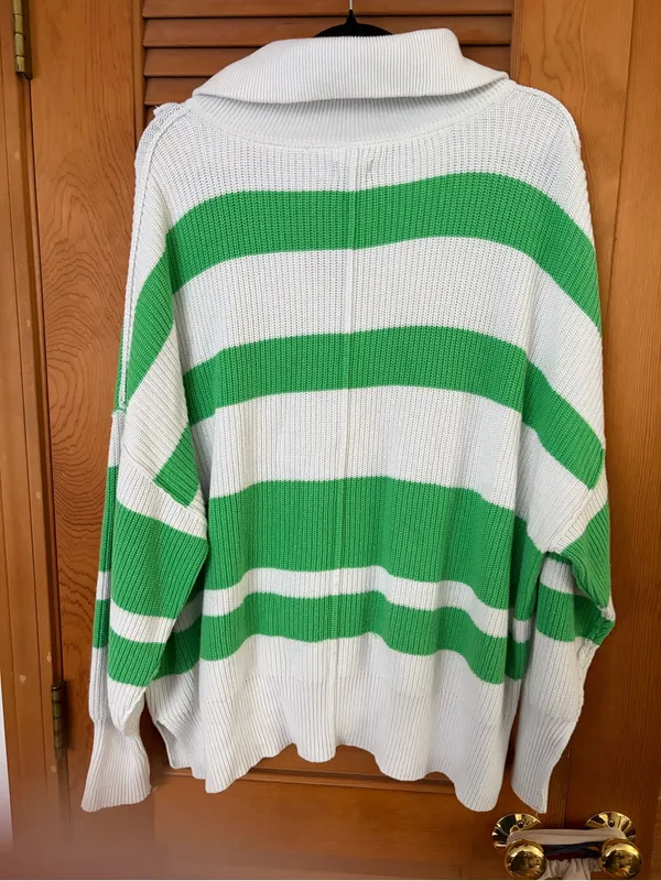 Aerie oversized cropped 1/4 zip Striped Sweater white and green size Med - Image 8