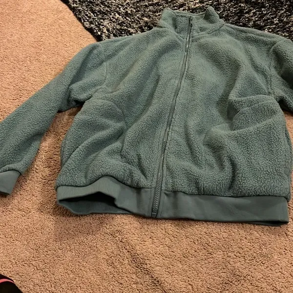 Urban outfitters zip up‎ fleece small - Image 2