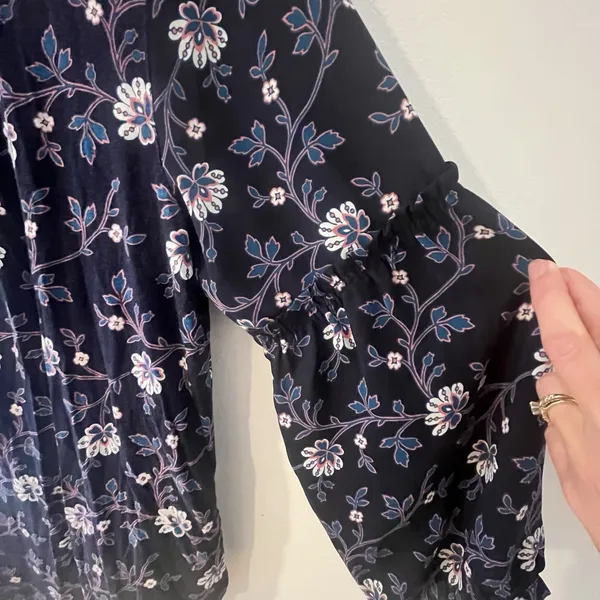 Loft Size L‎ Navy Floral Tie-Neck Blouse Long Sleeve - Image 5