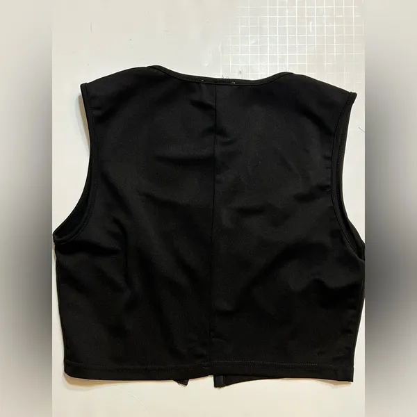 NWT SNDYS x REVOLVE Matching Capri Top in Black, size M - Image 7