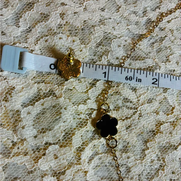 BLACK AND GOLD CLOVER Necklace Bracelet and earring set - Image 4