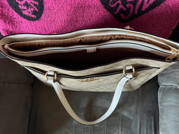 Shoulder Bag - Image 4