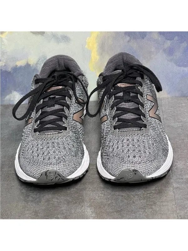 New Balance Fresh Foam Arishi Women's Gray Sneakers Size 8B - Image 6