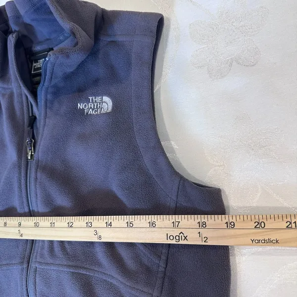 The North Face Size M‎ Womens Fleece Full Zip Front Vest Hiking Outdoors Purple - Image 6