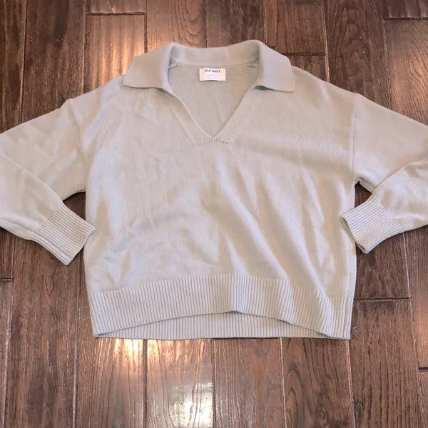 Old navy green knit sweater size medium - Image 2