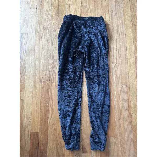 Lululemon Ready To Crush Women High Rise Jogger Velour‎ Size 4 - Image 4
