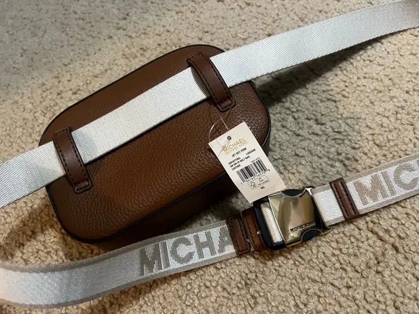 Michael Kors Jet Set Leather Belt Bag - Image 3