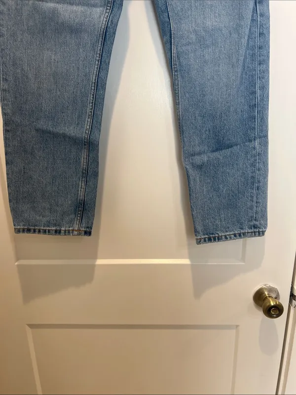 Everlane O-S Boyfriend Straight Light Blue Denim Jeans size 27. - Image 4