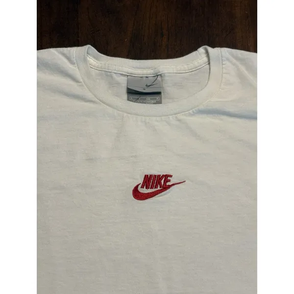 Nike Mens/Womens White T-Shirt Small Red Mini Swoosh Embroidered Classic Tee Y2K - Image 2