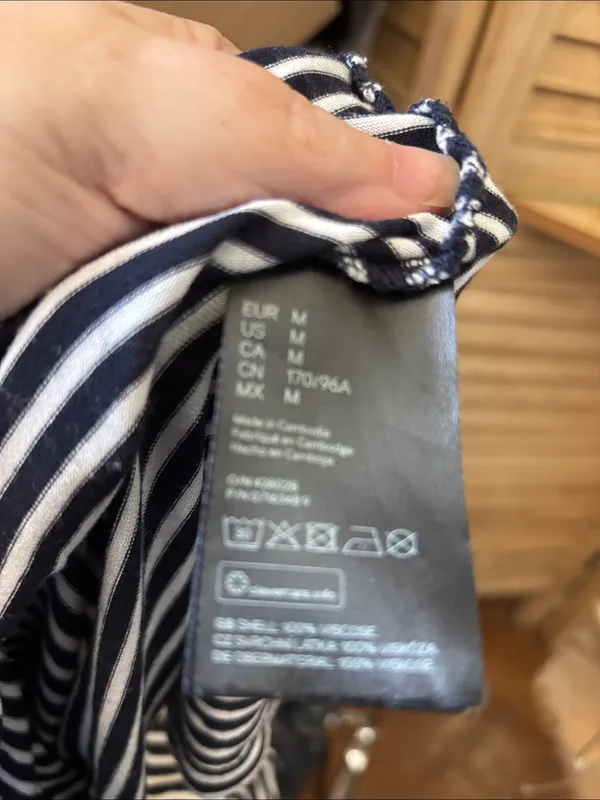 H&M Navy and White Striped Tee Dress Medium - Image 4