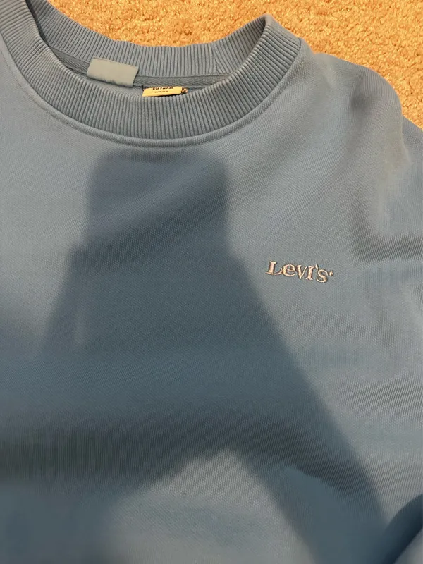 Levi’s Heavyweight Crewneck - Image 2