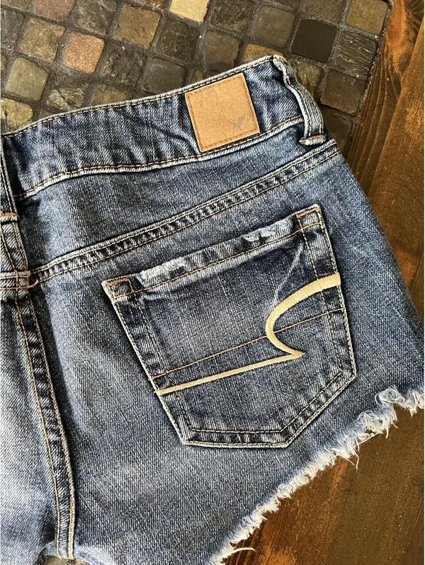Vintage Y2K American Eagle Lowrise Micro Shorts size 2 💙 - Image 5