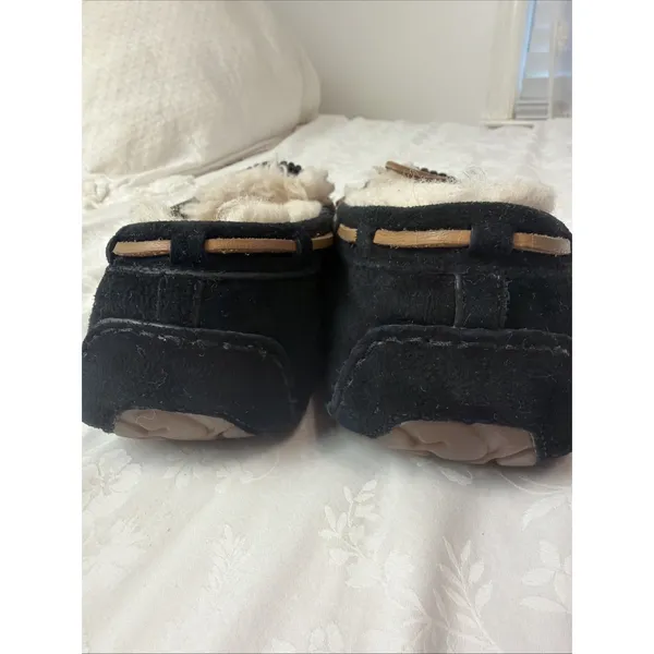 Ugg Black Leather Moccasin lippers Womens 11 Black Leather - Image 4