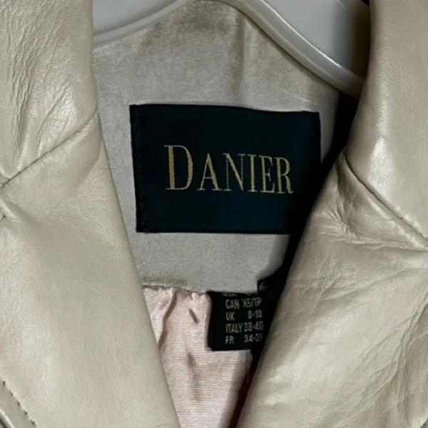 Danier‎ Leather Blazer Size XS - Image 7