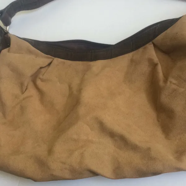 FINAL MARKDOWN Ladies small hobo style bag - Image 2
