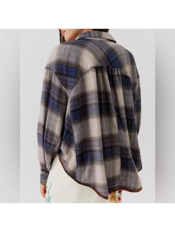 Urban Outfitters BDG Karl Slouchy Blue Flannel Button Down size medium - Image 2