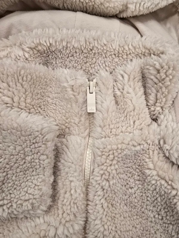 Alo Yoga Foxy Sherpa Jacket - Bone XS - Image 8