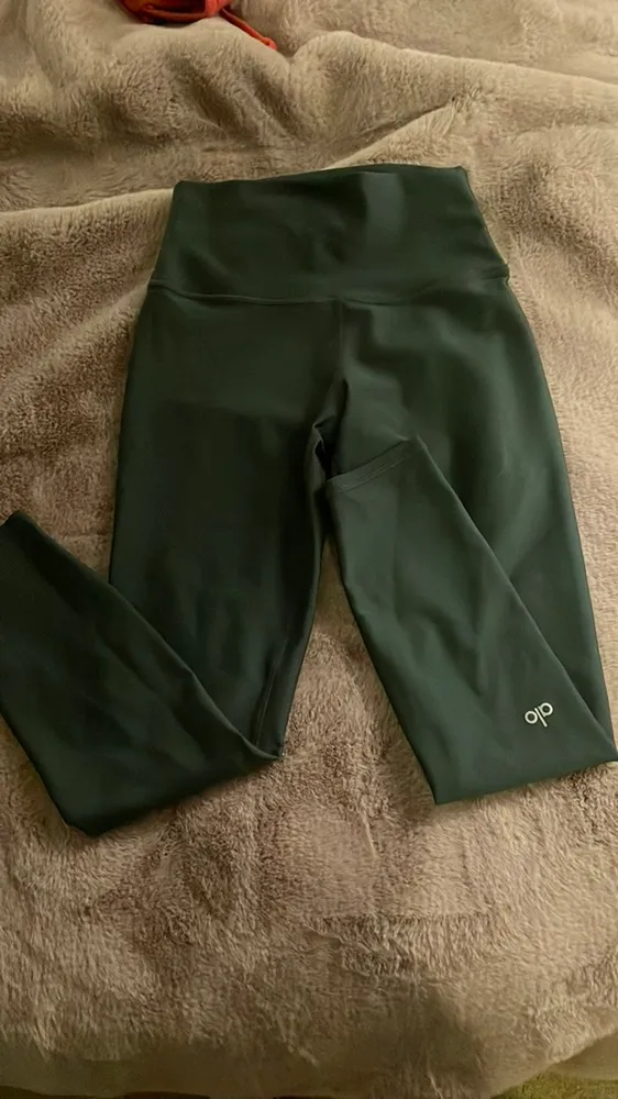 Alo Slate Airlift Leggings (7/8) - Image 3
