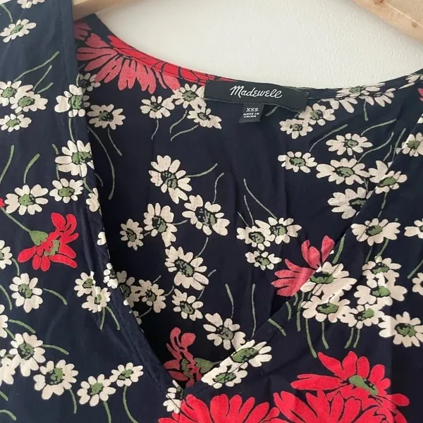 Madewell Women's Hillside Daisies Knot Tie Front‎ Top Floral Print - Image 4