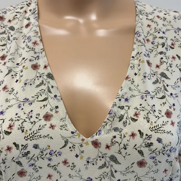 New Nasty Gal Cream Dainty Floral Long MaxiDress elbow length bell sleeves sz 4 - Image 2