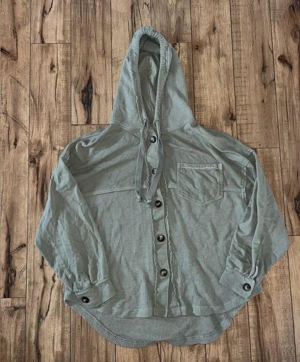 Green comfy top - Image 2