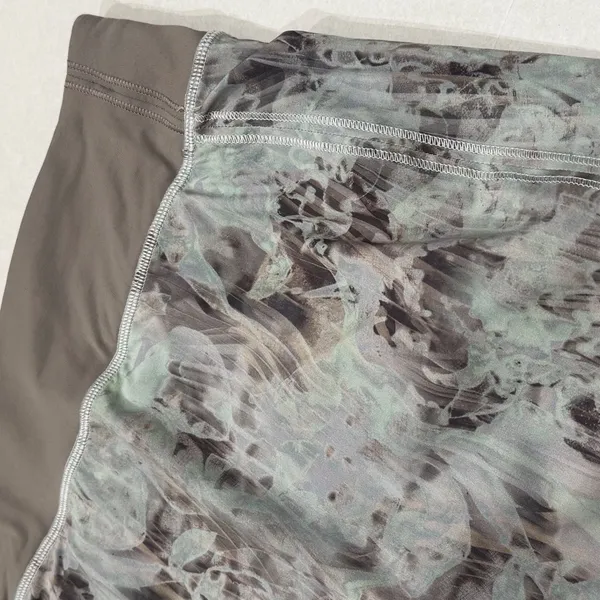 Lululemon Speed‎ Up Short Skirt Tie Dye Print Athletic Skirt Women's Size 4 - Image 3