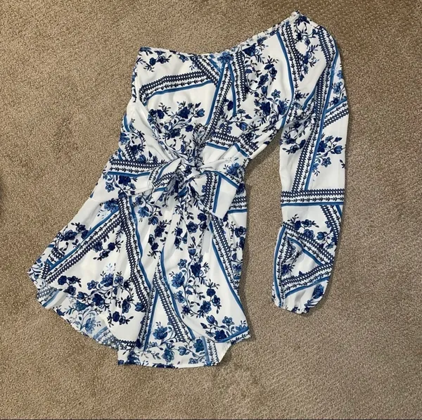 NWOT Lulu's Multi-Print One Shoulder Tie Romper - Image 3