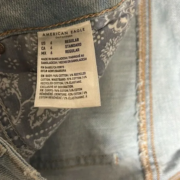 American Eagle Outfitters Mom Blue Mist Distressed Mom Jeans(Size 6Regular) - Image 7