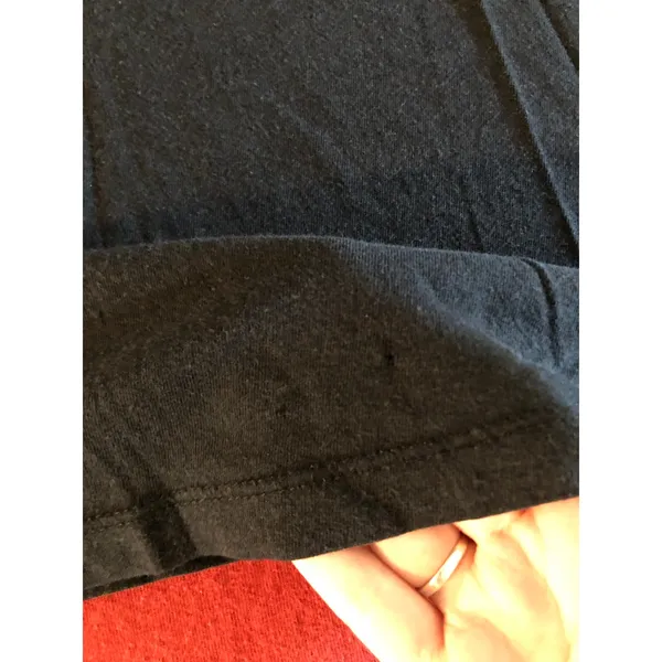 Black casual v-neck short sleeve t-shirt - Image 3