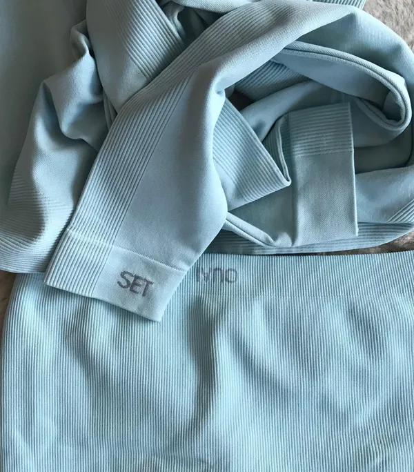 Set Active & OUAI Leggings And Matching Bra - Image 6