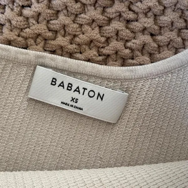 Aritzia Babaton one shoulder rib knit crop tank ivory XS minimalist quiet luxury - Image 3