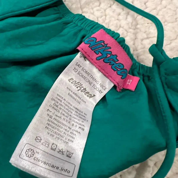 Edikted OilyTeez Teal Top - Image 2