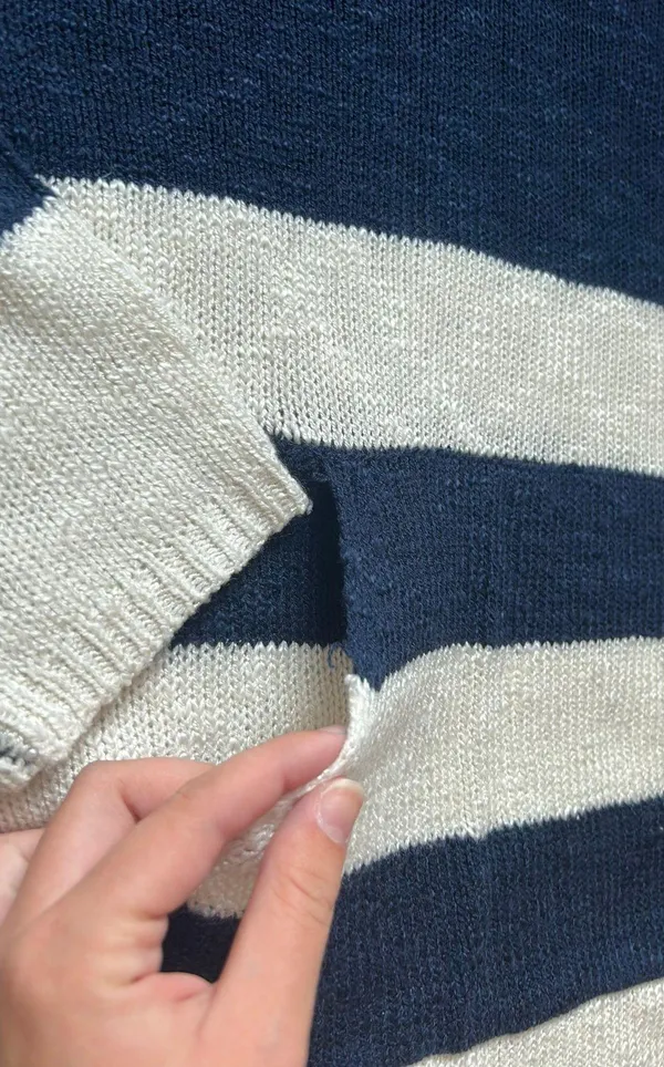 Navy And White Sweater Blue Size M - Image 3