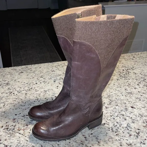 L.L. Bean Women’s Brown Leather Wool Side Zip Knee High Boots Lug Sole Riding Si - Image 4
