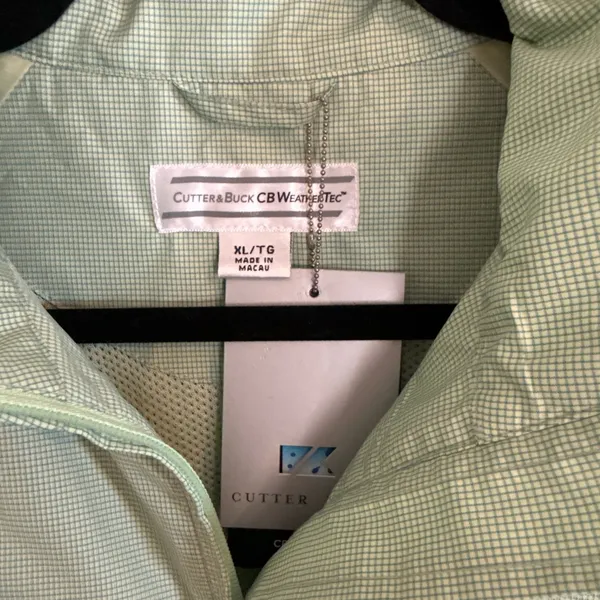 the Cutter & Buck Roam Eco Full‎ Zip Womens Jacket Poplar Green Size XL NWT - Image 2