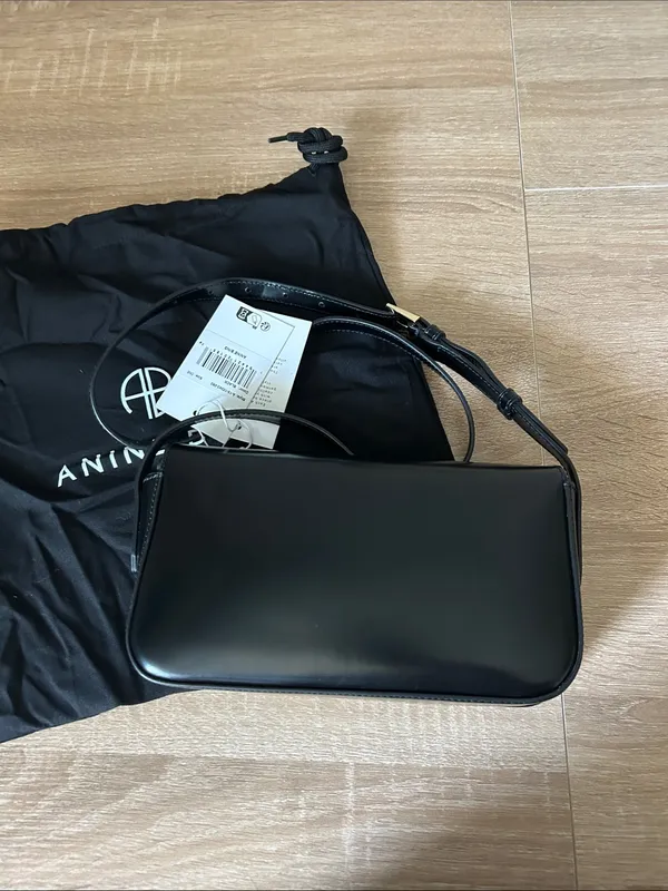 Anine Bing Black Leather Shoulder Bag with Gold Emblem - Image 5