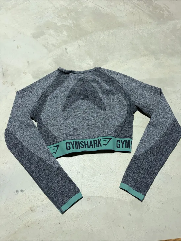 Gymshark Grey Seamless Long Sleeve Crop Top - Image 6