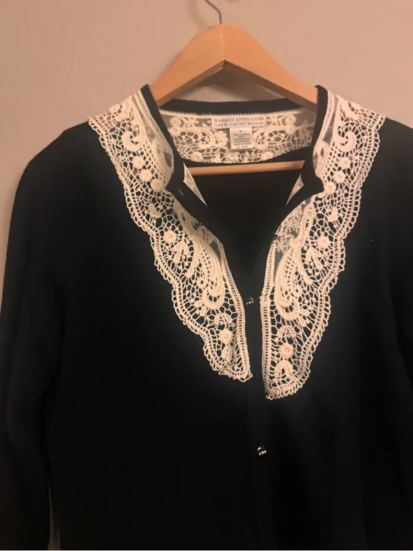 SARAH SPENSER Cardigan with White Lace‎ Trim - Image 5