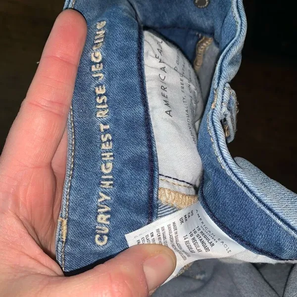 American Eagle 000 normcore curvy straight mom jeans - Image 2