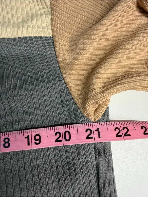 NWT color block long sleeved shirt neutral fall tones elevated basic medium Flaw Tan - Image 8