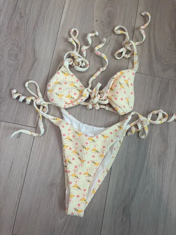Dippin Daisy’s Swimwear Set - Image 3
