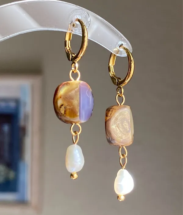 Handmade unique retro vintage fairy boho style dangle earrings w/ quality Czech glass beads💜 - Image 2