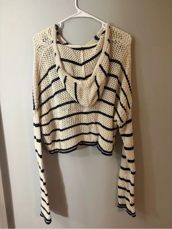 aerie‎ Cream and Navy Striped V-Neck Open-Knit Sweater - Image 4